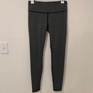 Lululemon black And Gray geometric leggings